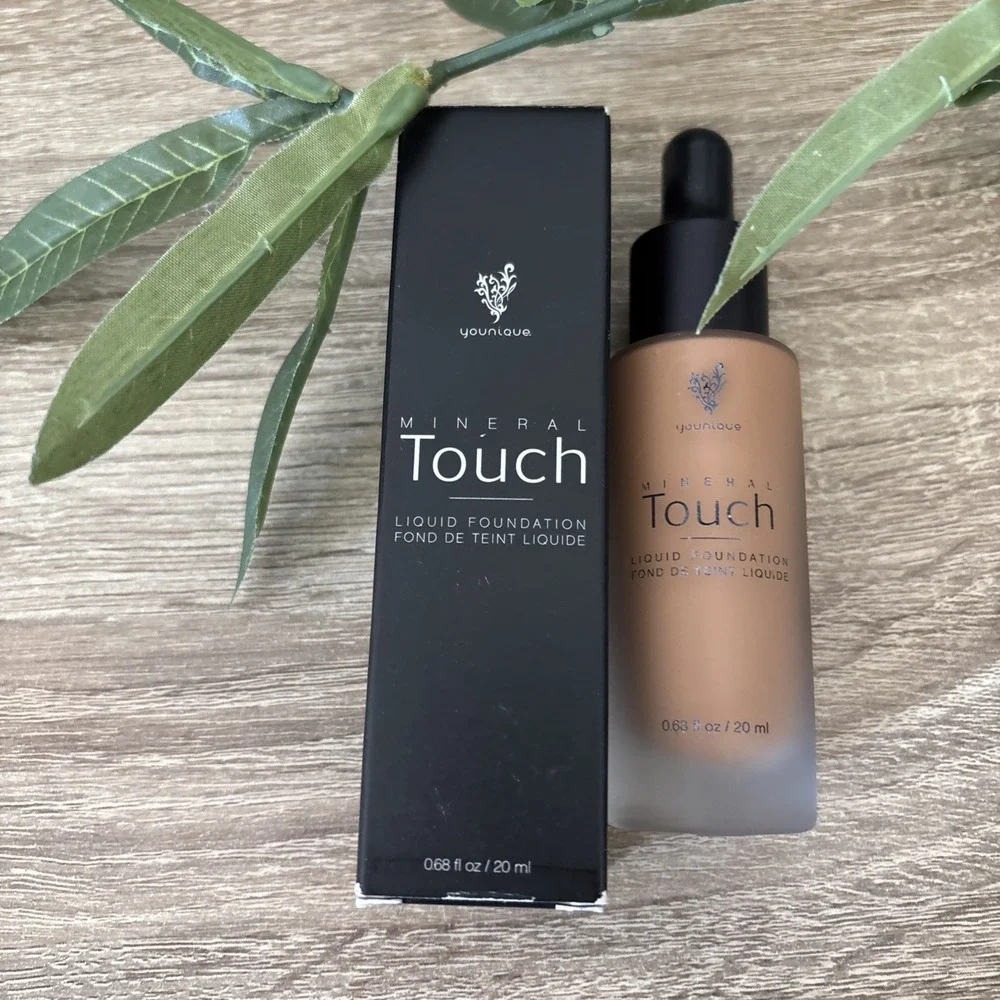 Younique Liquid Foundation Cashmere Mineral Touch 0.68